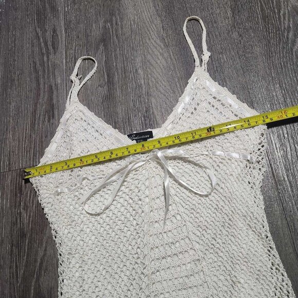 Vintage Y2K white babydoll crochet cami top with a bow - Picture 9 of 12